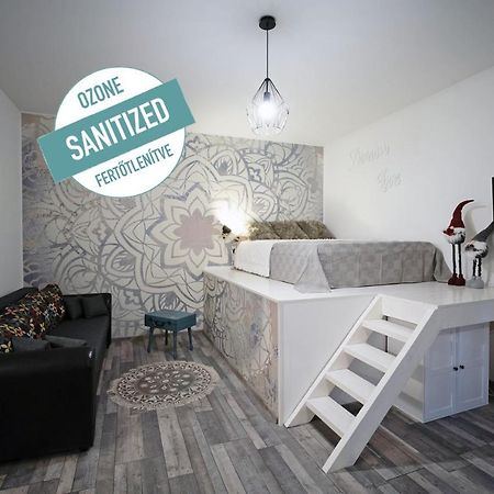 Standard Apartment By Hi5 -Akacfa 57 Βουδαπέστη Εξωτερικό φωτογραφία